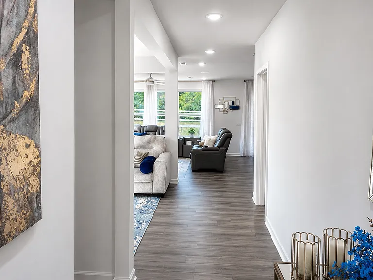 225 Potomac River St — Photo 6