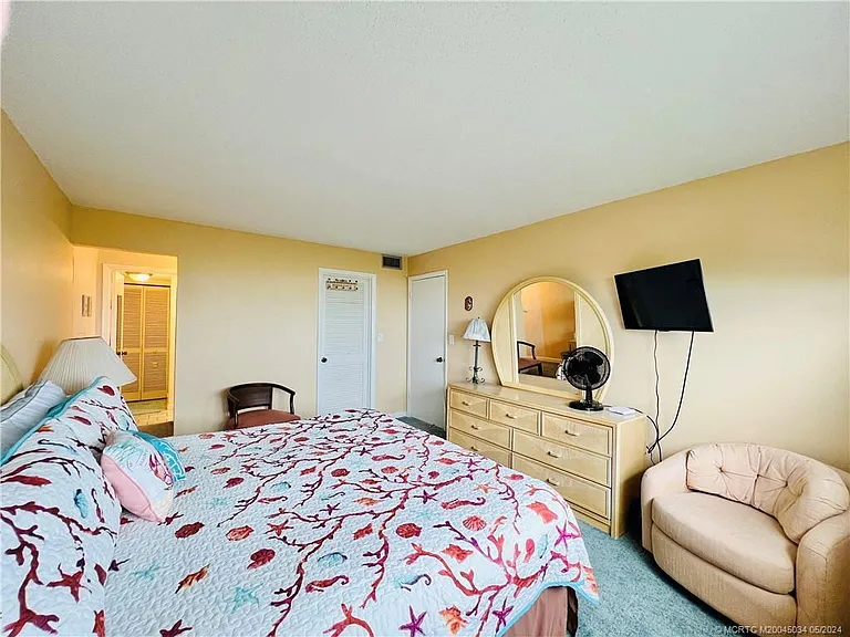 7430 S Ocean Dr — Photo 33