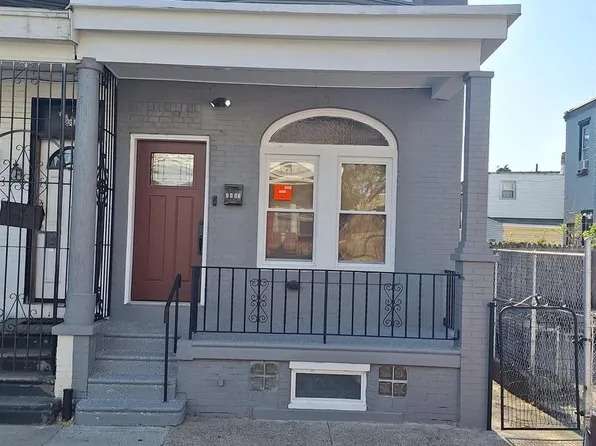 1461 Pershing St, Camden, NJ 08104