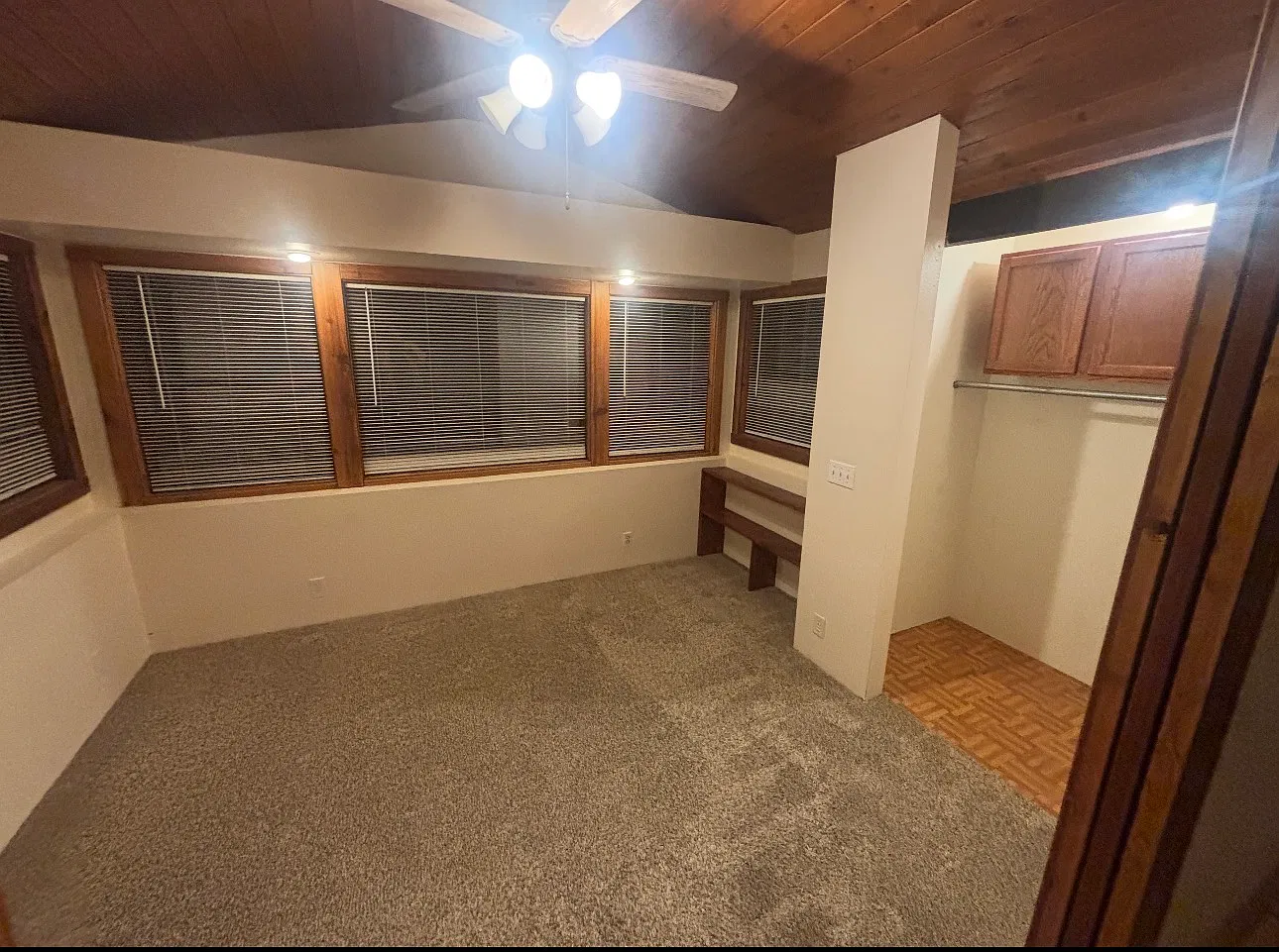 1 bed, 850 sqft, $1,300 — Photo 3