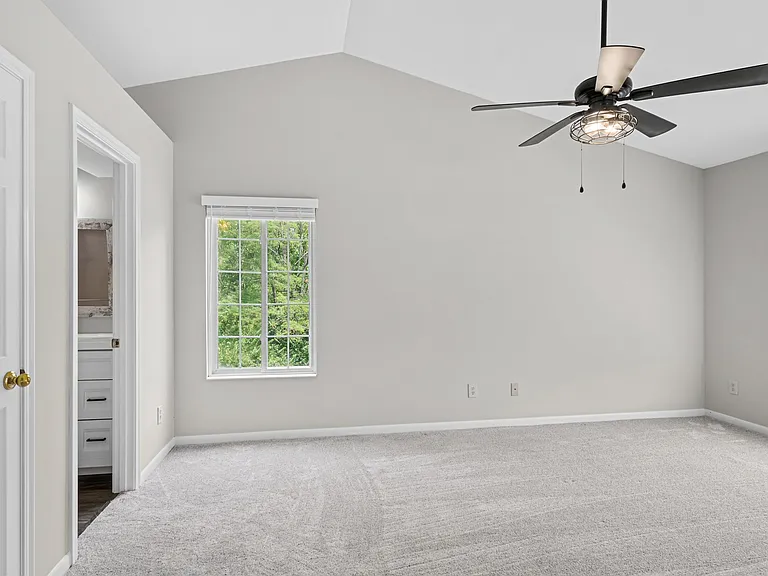 580 Cloverfield Ln #301 — Photo 14