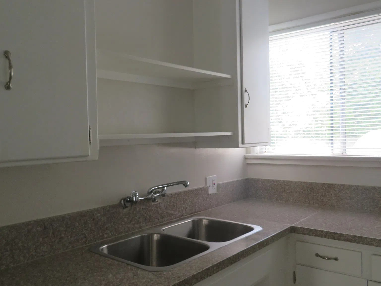 2 bed, $2,200 — Photo 4