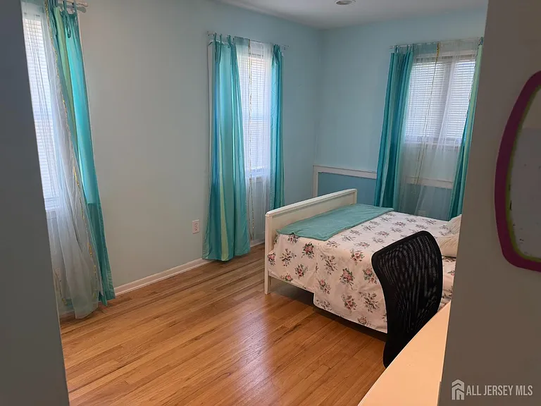 652 Holly Ln — Photo 24