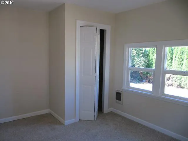 350 N Maple St — Photo 12