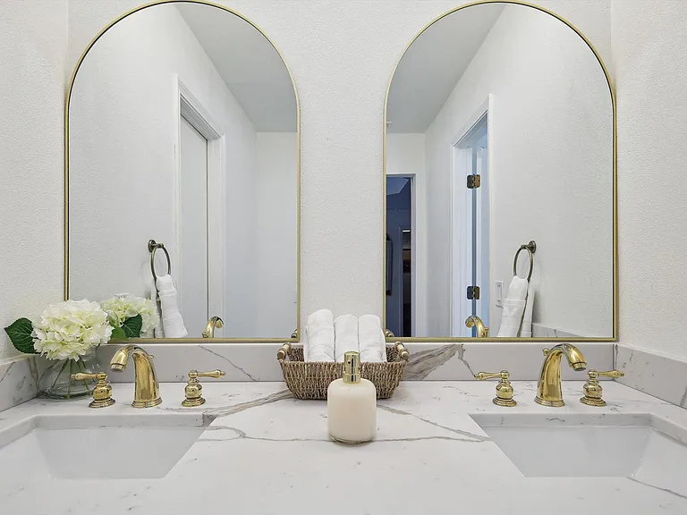 800 High Meadow Dr — Photo 23