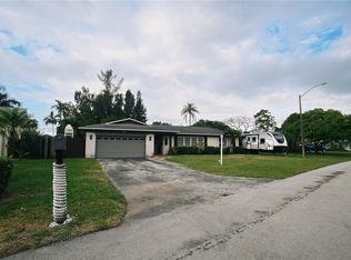 2461 SW 86th Ave, Davie, FL 33324