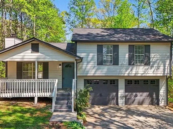 210 Burnt Hickory Dr, Dallas, GA 30132