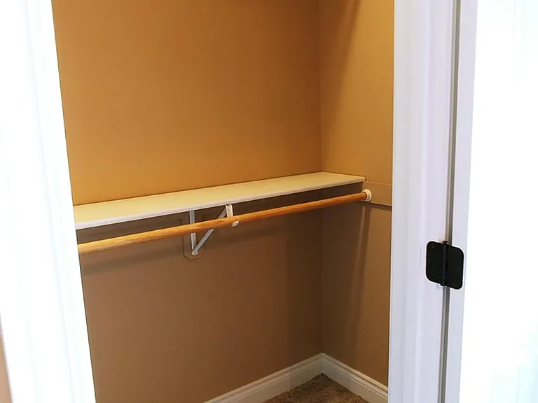 1403 Nottingham Dr — Photo 16