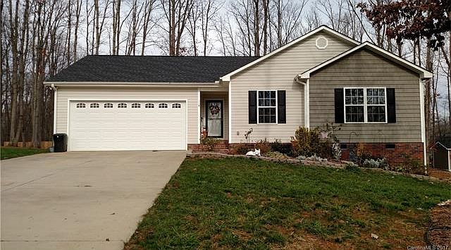 1st image of 118 Bluff Ct #15