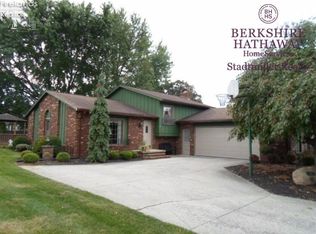516 Birchwood Dr, Sandusky, OH