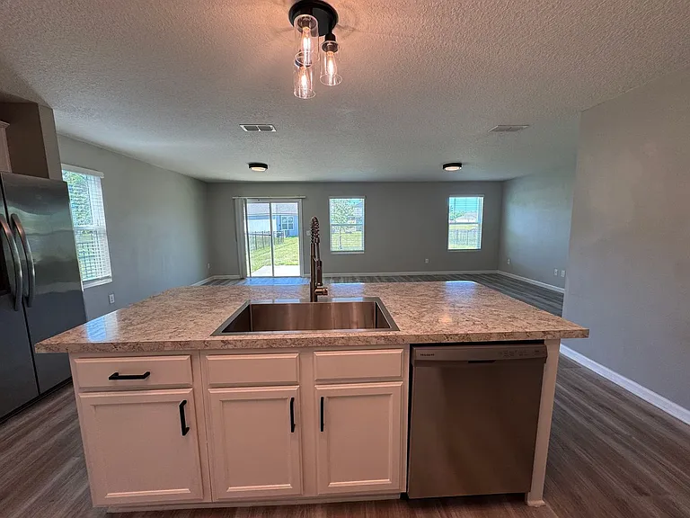 217 Brooklet Cir — Photo 12