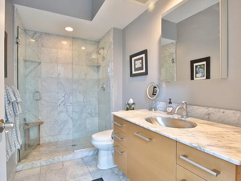1350 Main St #204 — Photo 15
