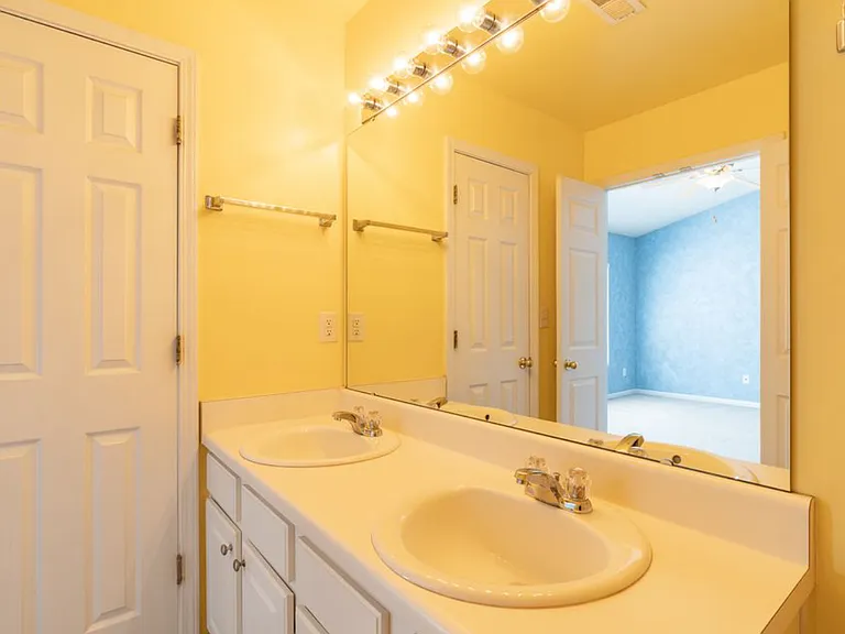 5146 Twelvepole Dr — Photo 14
