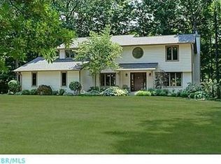 711 Winter Rd, Delaware, OH 43015