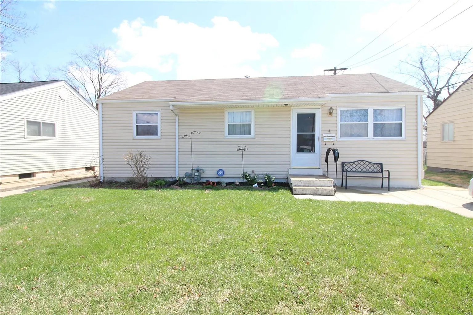 4 Briarcliff Dr photo 1
