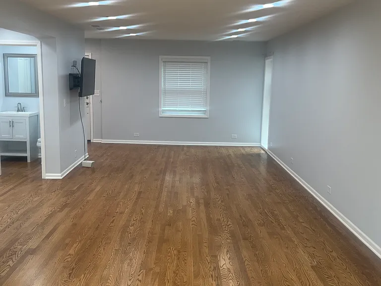 772 Green Bay Rd — Photo 4