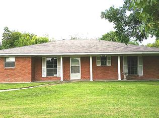 7512 Thompson Rd, Baytown, TX 77521