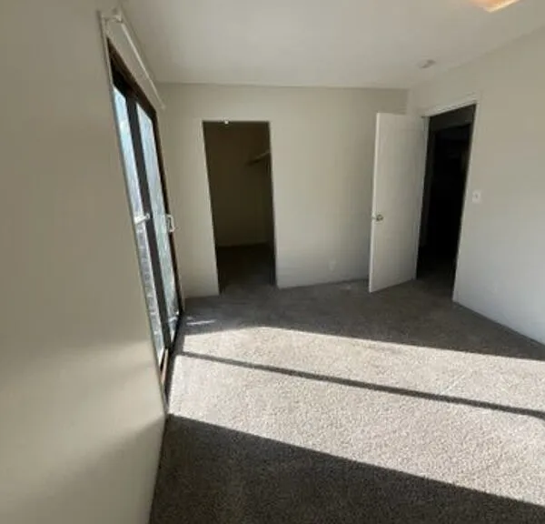 122 McKinley Ave — Photo 32