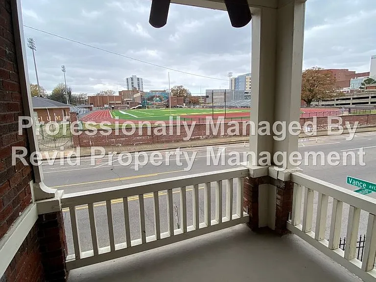 1353 Vance Ave — Photo 28