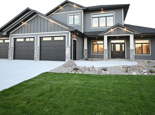 1612 Community Loop, Bismarck, ND 58503