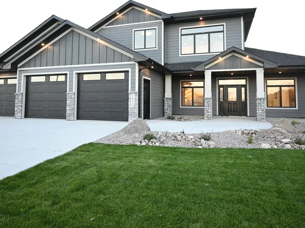 1612 Community Loop, Bismarck, ND 58503