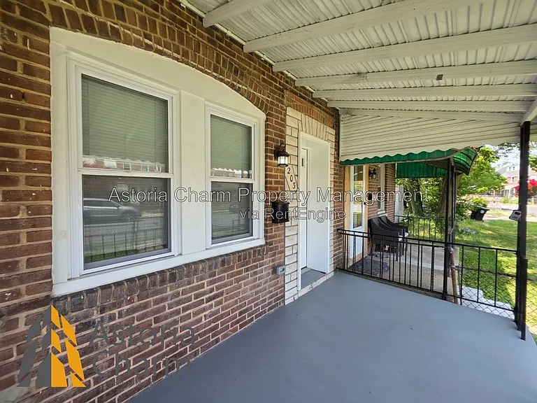 203 Chestnut St — Photo 3