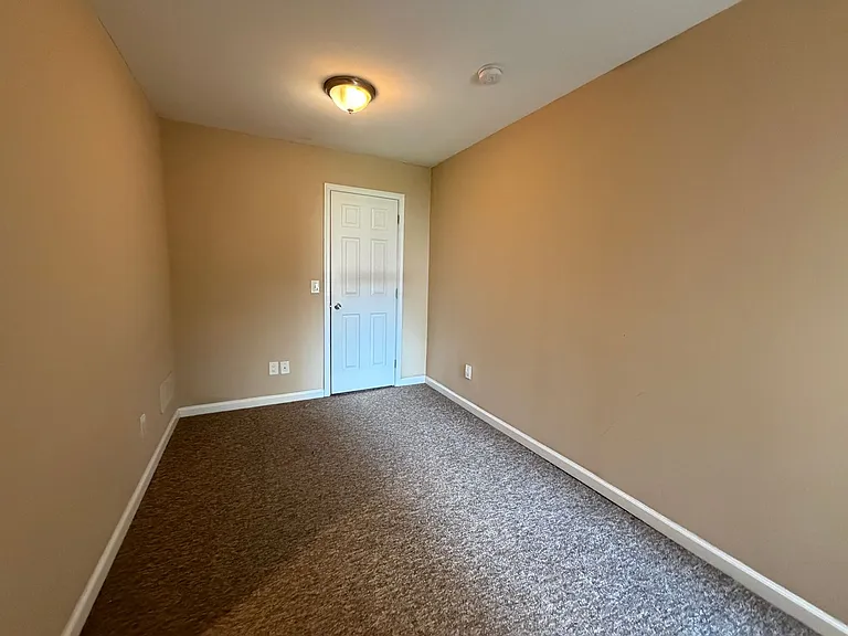 1725 W Berks St — Photo 7