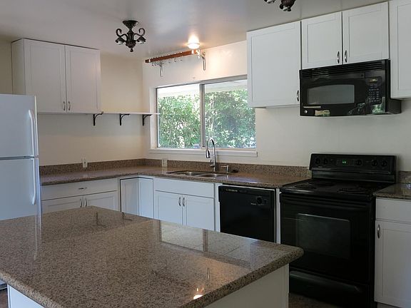 2nd image of 2414 78th Ave NE