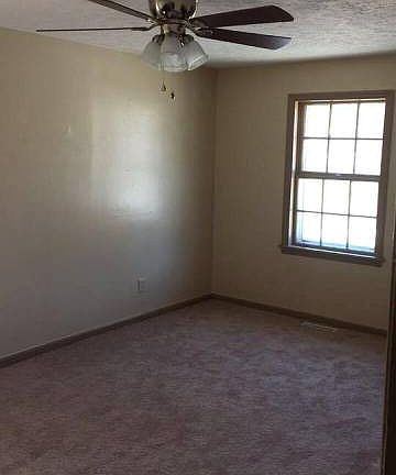 2nd image of 427 Franklin Tpke
