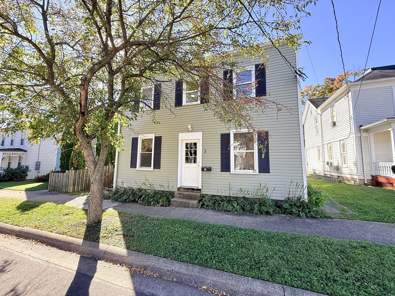 445 East Silver Street - 3 — Photo 1