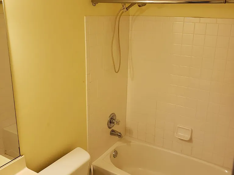 Basement full bathroom