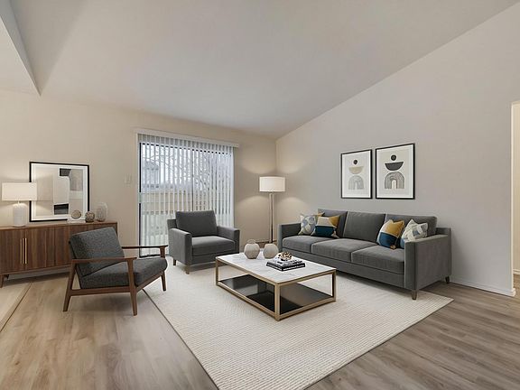 3rd image of 510 Damon Dr