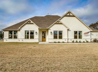 105 Eagle Point N, Azle, TX 76020