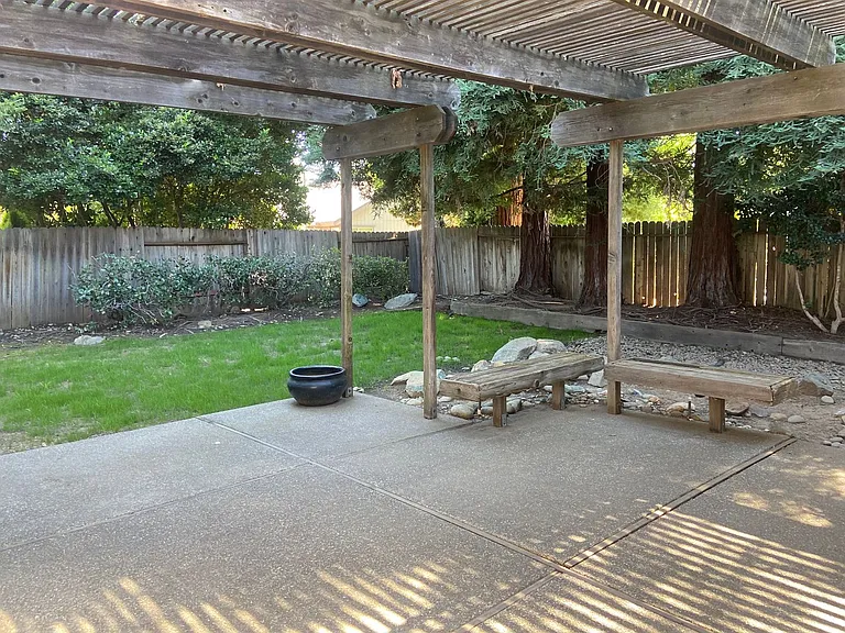 109 Stoney Hill Dr — Photo 16