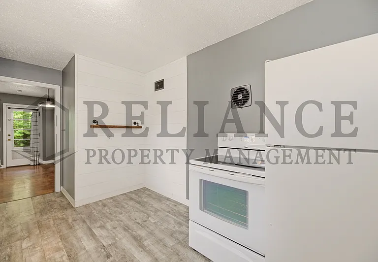 1458 N Old Manor Rd — Photo 17