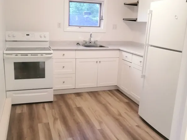 56 West St #6, Moncton, NB E1E 3N6