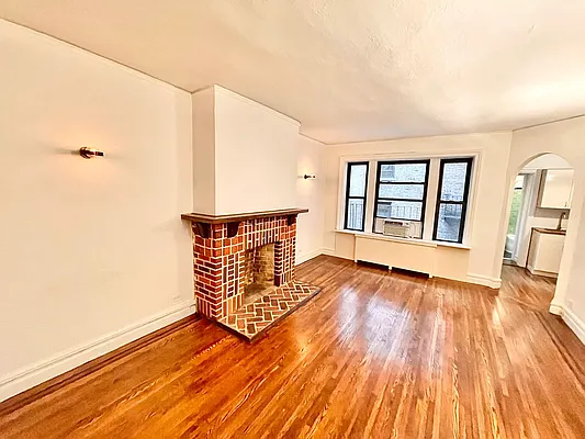 Rented by Century 21 Premier  | media 2