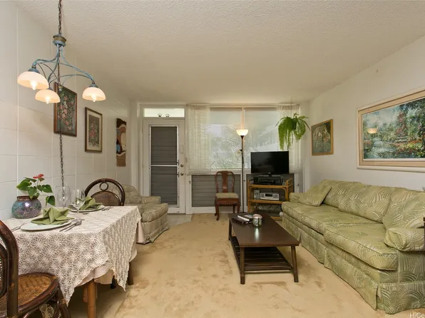 425 Ena Rd APT 704C, Honolulu, HI 96815