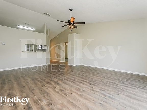3rd image of 7808 Habersham Dr
