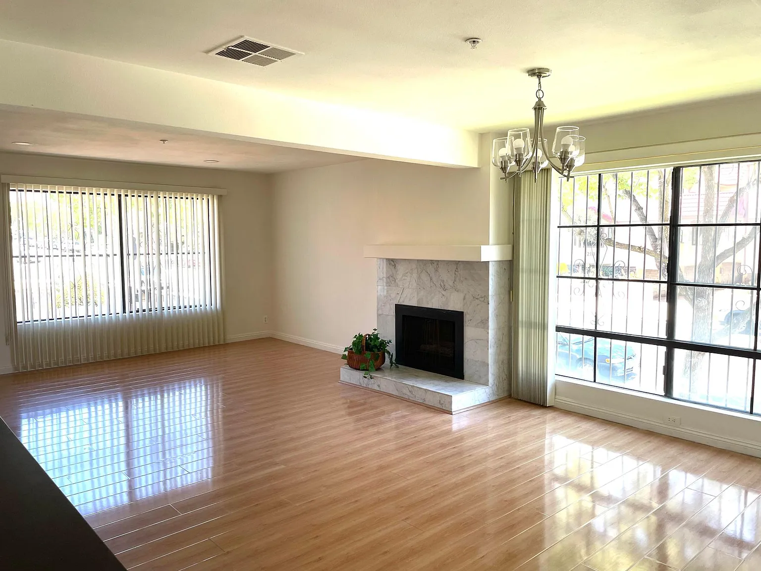 4 bed, 1738 sqft, $3,750 — Photo 4