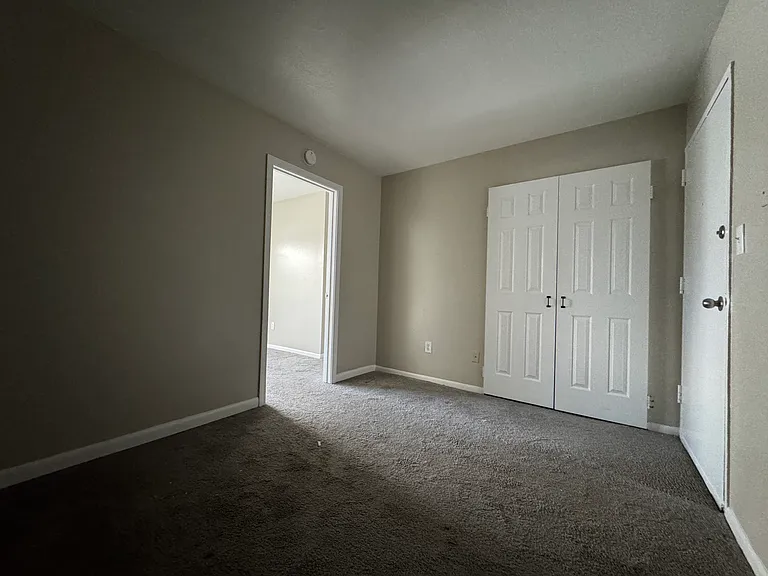259B Oakville Ave #B-63 — Photo 8
