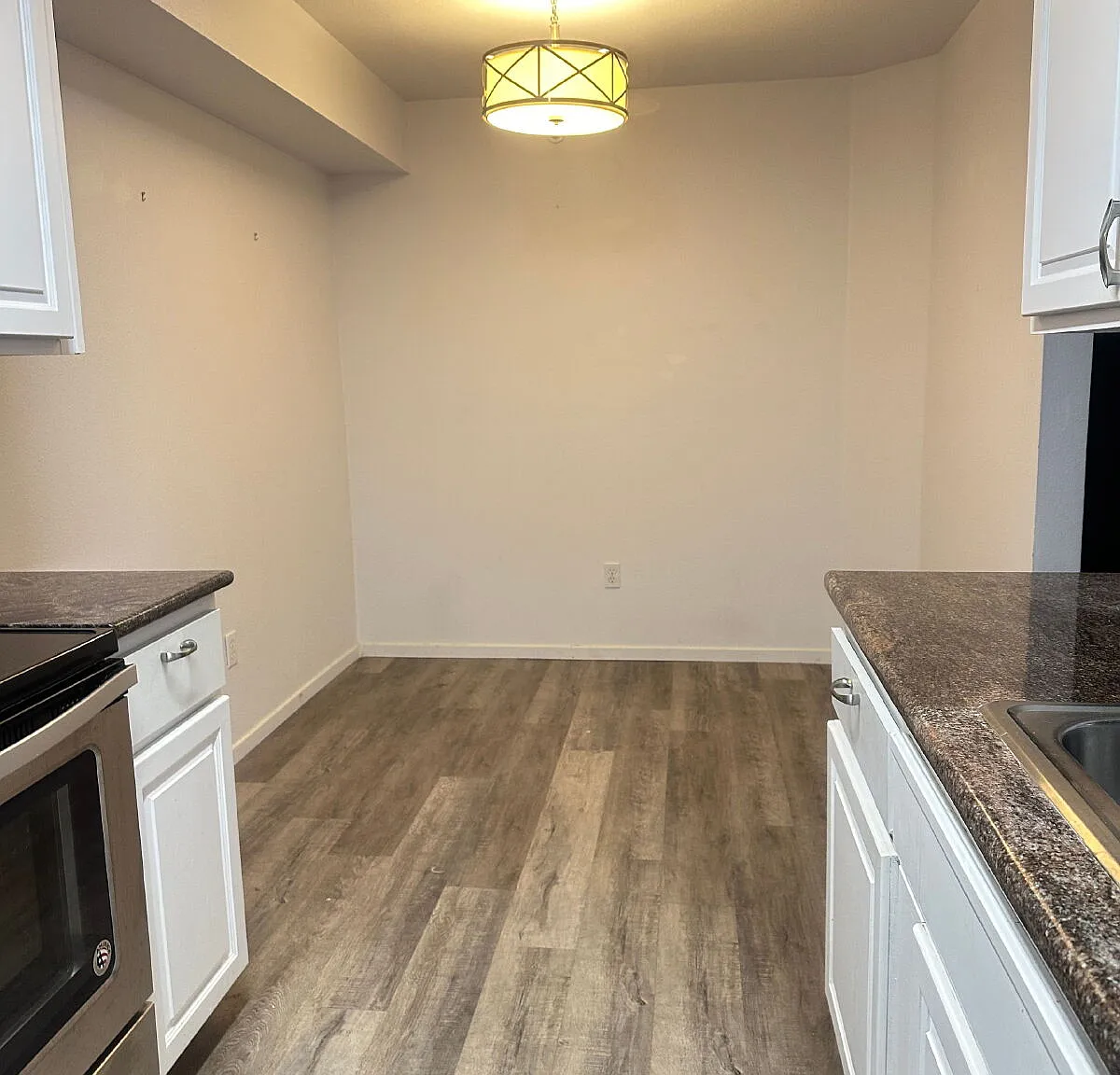 2 bed, 2.0 bath, 930 sqft, $1,700 — Photo 4