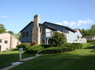 10665 E 670 S, Wolcottville, IN 46795