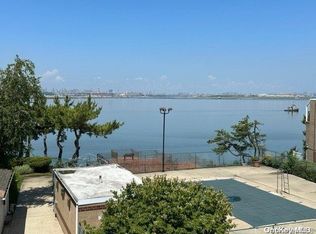 25-36 120th St #3, Flushing, NY 11354