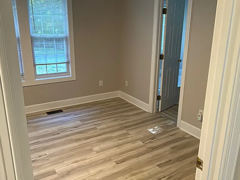 130 Camden Dr — Photo 8