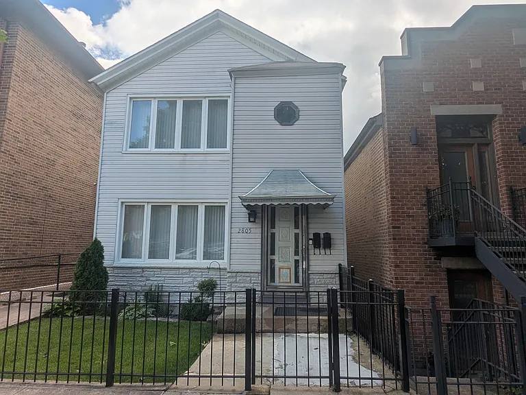 2805 S Emerald Ave #2 — Photo 2