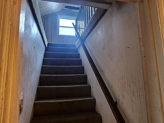 4th image of 6047 Yosemite Dr