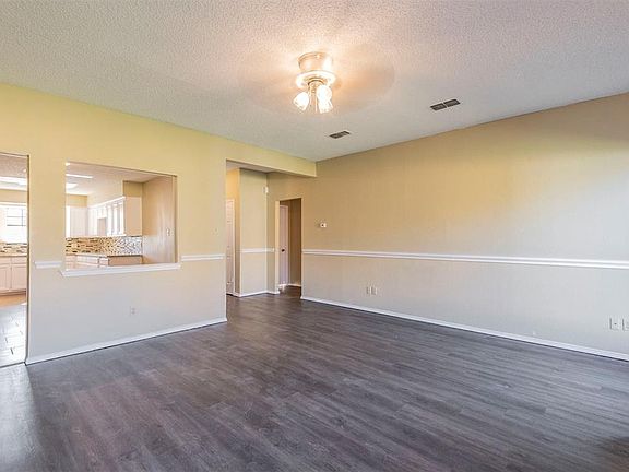 4th image of 1144 W Hills Ter