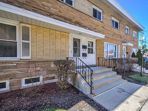 2nd image of 7840 W Lawrence Ave Unit F