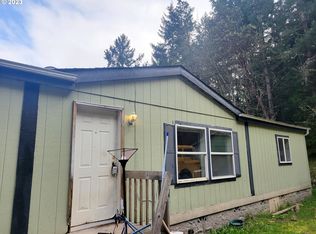 1900 Spring Brook Rd, Myrtle Creek, OR 97457